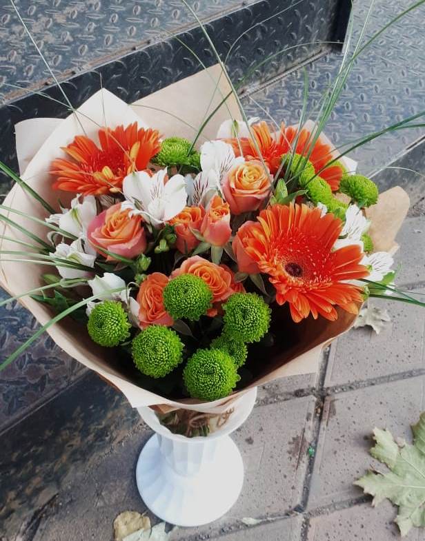 Букет цветов из: Герберы, Хризантемы, Альстромерии и Розы в Лаголово