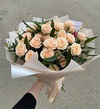 Букет Кремовые розы Латте в Лаголово