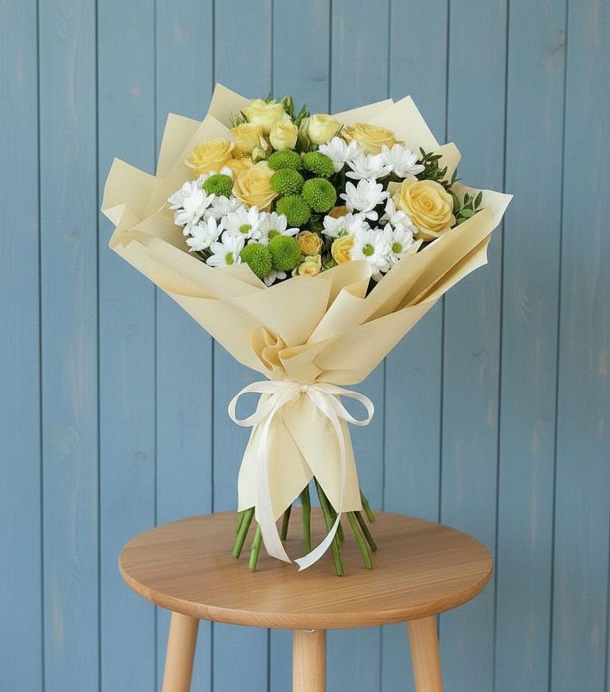 Букет цветов из: Хризантемы и Розы в Лаголово