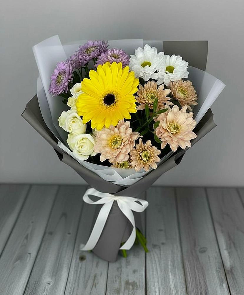 Букет цветов из: Розы, Герберы и Хризантемы в Лаголово