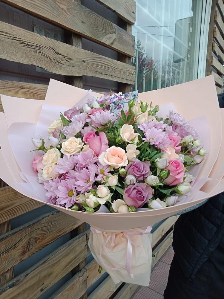 Букет цветов из: Розы и Хризантемы в Лаголово