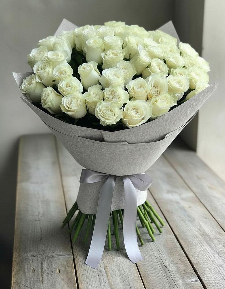 Букет 35 Белых роз в Лаголово