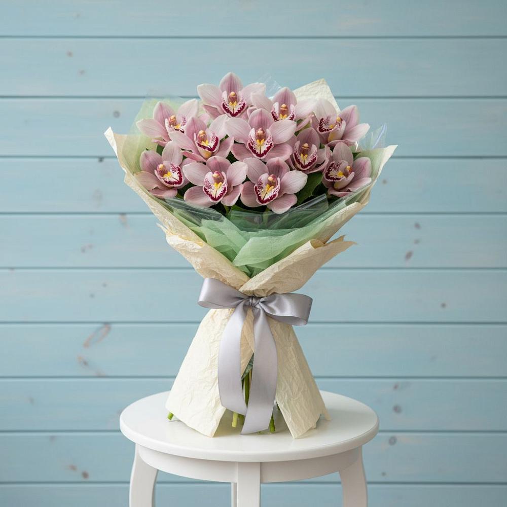 Букет цветов из: Орхидеи и Розы в Лаголово