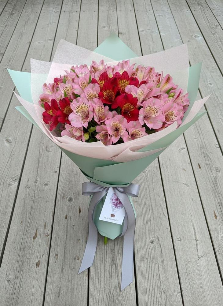 Букет цветов из: Альстромерии в Лаголово