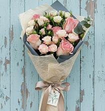 Букет цветов из:  Розы #REPLACE_PRED# Лаголово
