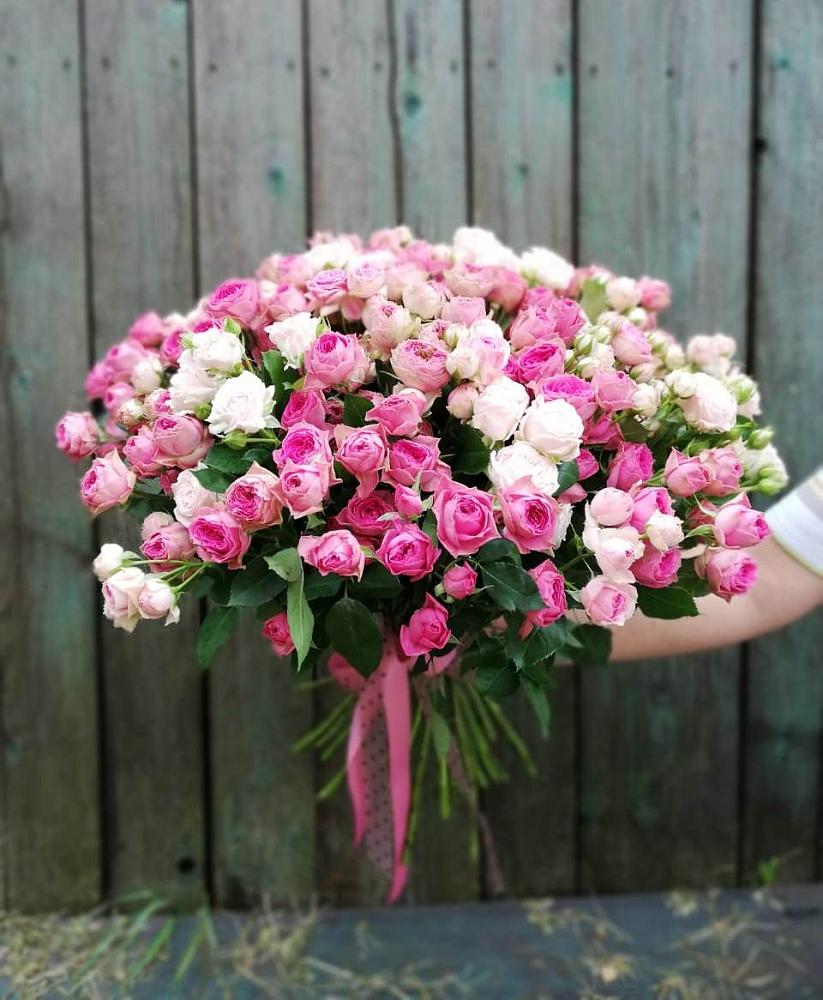 Букет Розовые кустовые розы Натали и Лав Лидия в Лаголово