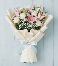 Букет цветов из:  Лилии в Лаголово