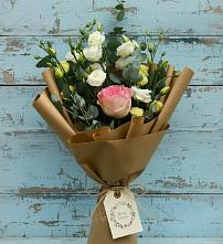 Букет цветов из:  Розы и Лизиантусы #REPLACE_PRED# Лаголово