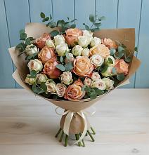 Букет цветов из:  Альстромерии и Розы в Лаголово