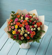 Букет Микс из разноцветных кустовых роз в Лаголово